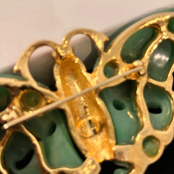 Signed KJL Kenneth Jay Lane Butterfly Moth Brooch Pin - Picture 6 of 6